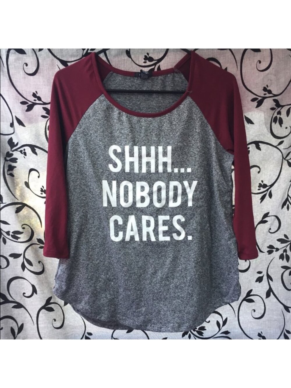 Rue 21 gray maroon casual lounge top sz Large